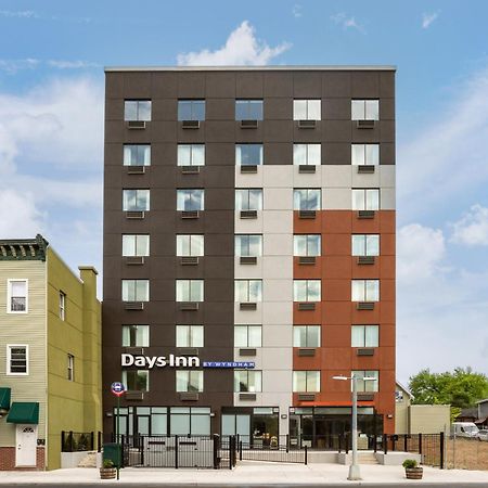 Days Inn By Wyndham Staten Island นิวยอร์ก ภายนอก รูปภาพ
