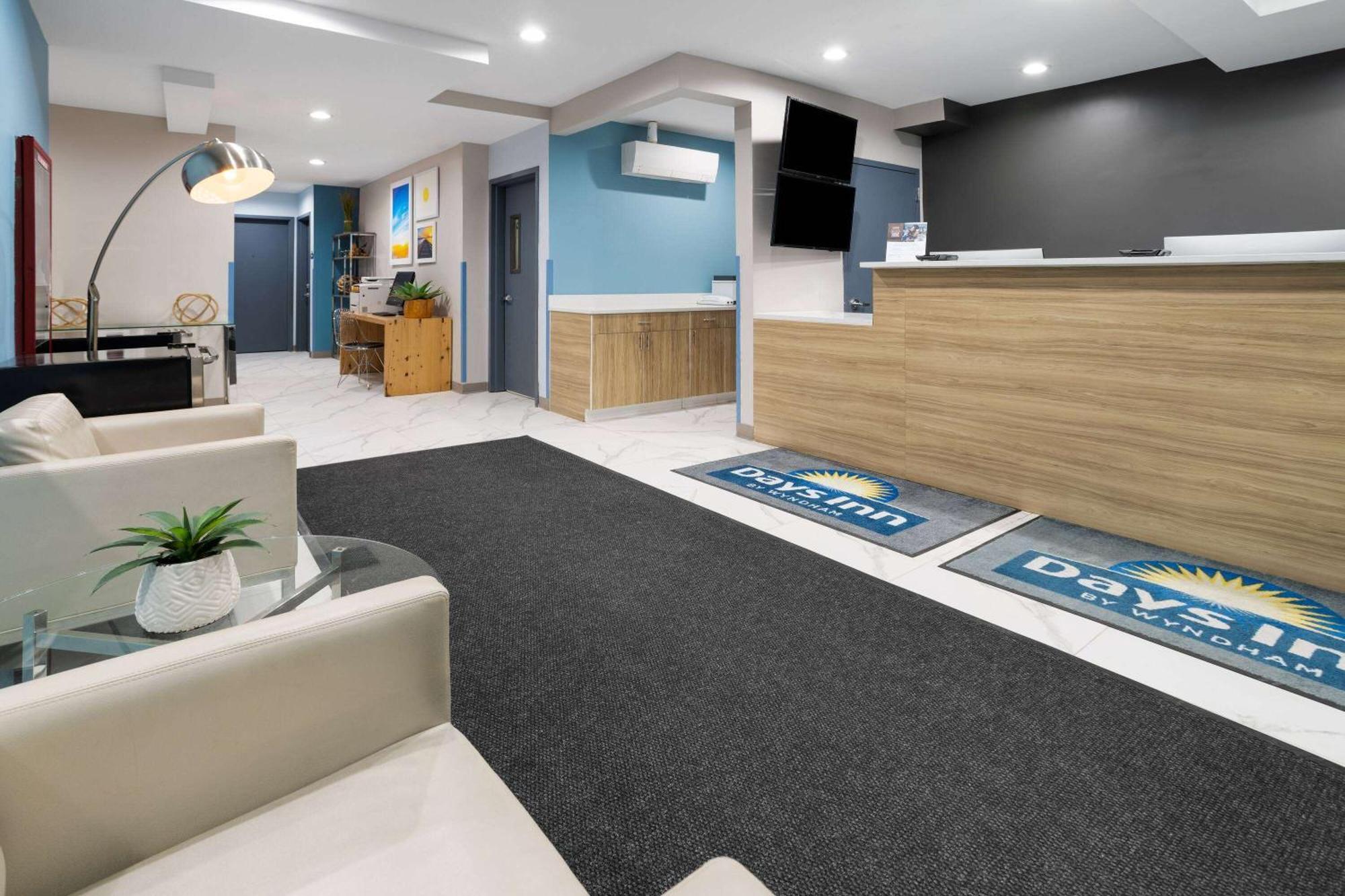 Days Inn By Wyndham Staten Island นิวยอร์ก ภายนอก รูปภาพ