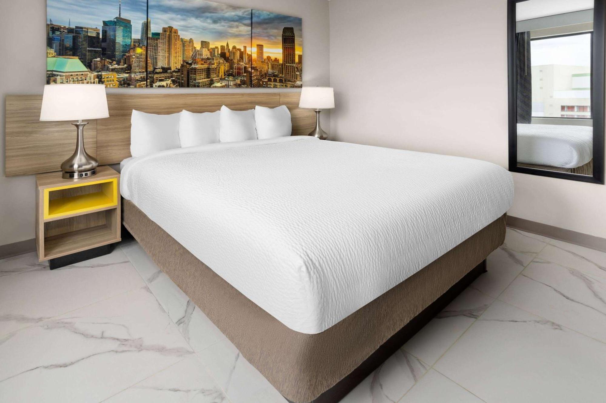 Days Inn By Wyndham Staten Island นิวยอร์ก ภายนอก รูปภาพ